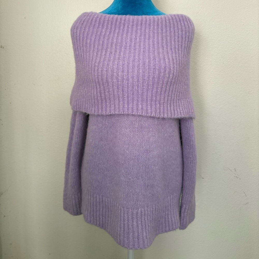 Banana Republic off shoulder sweater